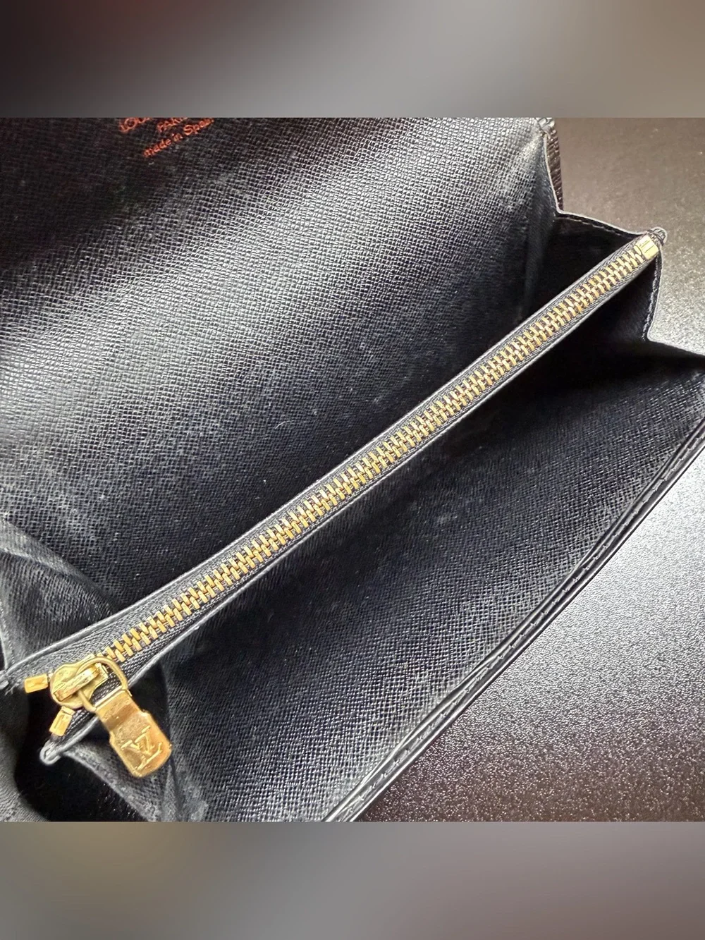Louis Vuitton Black Epi Sarah Wallet